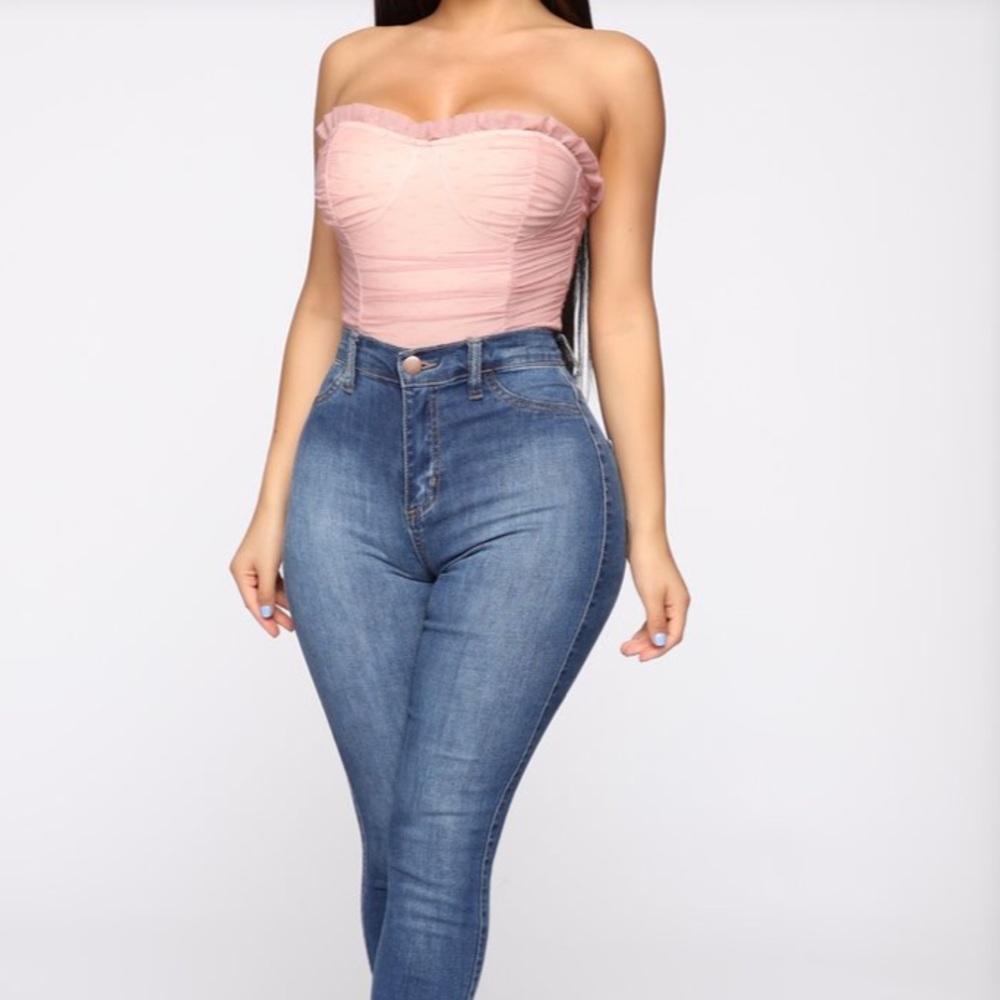 SOLD Pink polka dot ruched bodysuit - Picture 3 of 7